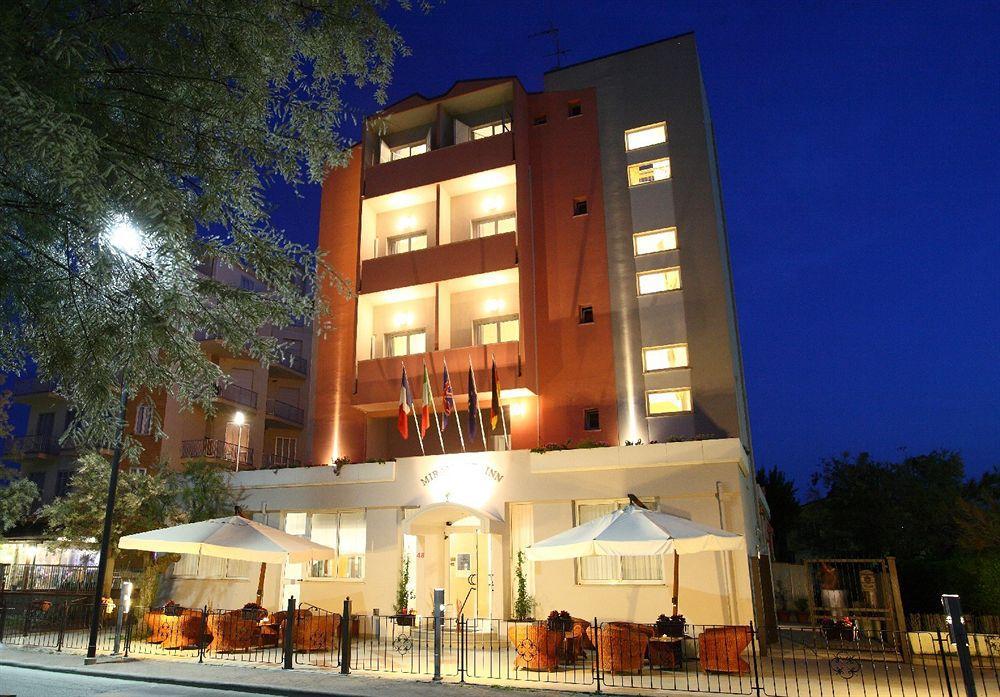 Gfh - Hotel Sole Resort & Spa Marotta Eksteriør billede