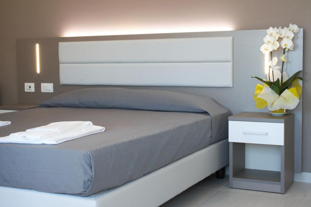 Gfh - Hotel Sole Resort & Spa Marotta Eksteriør billede
